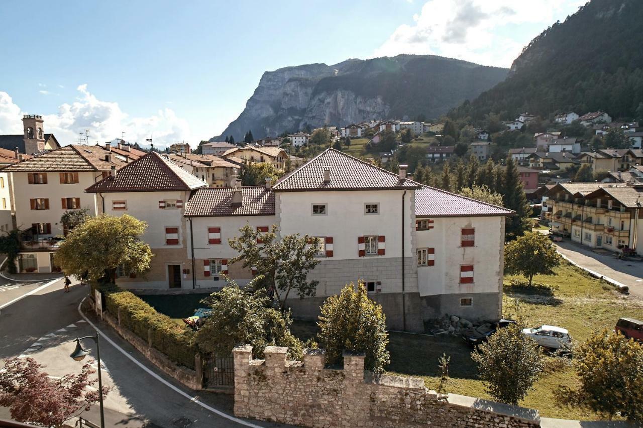 Castello Fai Apartment *